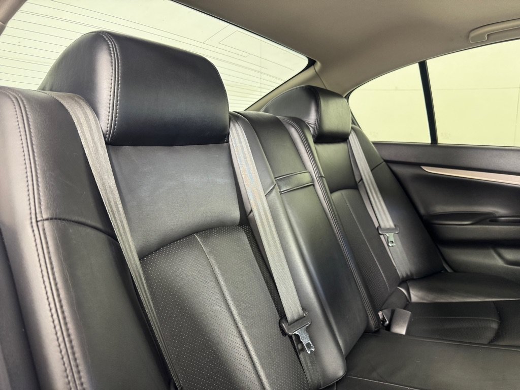 Used 2015 INFINITI Q40 w/ Navigation Package RWD image 20