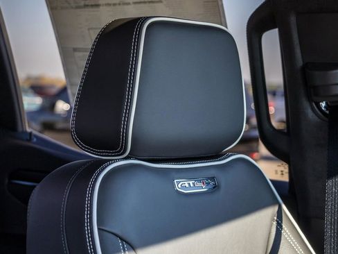 New 2025 GMC Sierra 1500 AT4X image 18