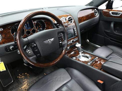 Used 2006 Bentley Flying Spur Flying Spur AWD/4WD image 2