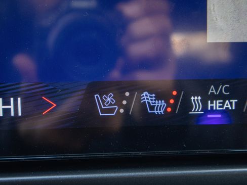 New 2026 Chevrolet Equinox EV RS image 18