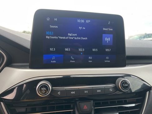 Used 2022 Ford Escape SE w/ Cold Weather Package image 28