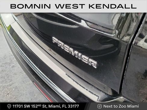 Used 2023 Chevrolet Traverse Premier image 5