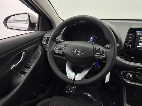 Used 2018 Hyundai Elantra GT FWD image 24