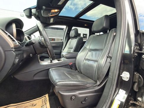 Used 2015 Jeep Grand Cherokee Limited w/ Luxury Group II RWD image 15