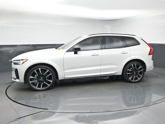 Used 2024 Volvo XC60 B5 Ultimate w/ Protection Package Premier AWD/4WD image 4