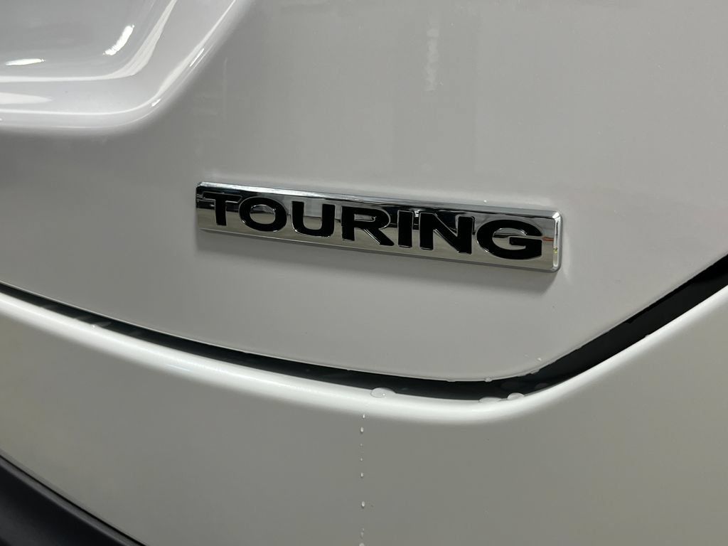 New 2026 Honda Pilot Touring image 6