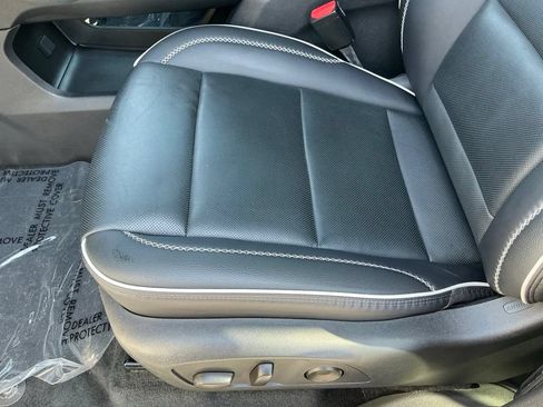 Used 2024 GMC Acadia Denali w/ Super Cruise Package AWD/4WD image 17