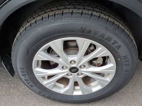 Used 2025 Ford Escape Active AWD/4WD image 10