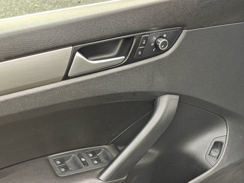 Used 2015 Volkswagen Passat 1.8T SE image 19