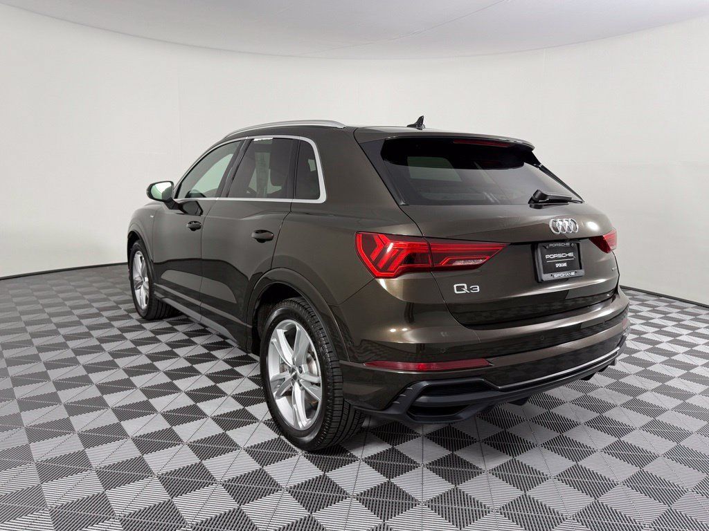 Used 2020 Audi Q3 2.0T Prestige AWD/4WD image 3