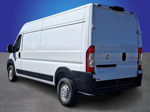 Used 2025 RAM ProMaster 2500 w/ Convenience Group image 6
