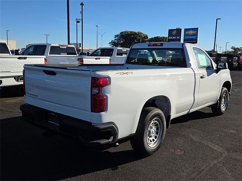 New 2026 Chevrolet Silverado 1500 W/T w/ Trailering Package image 4