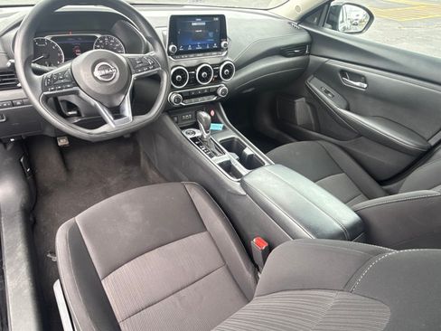Used 2025 Nissan Sentra SV FWD image 17