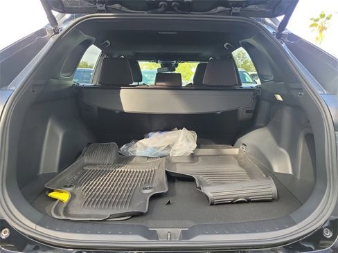 Used 2025 Toyota RAV4 SE image 5