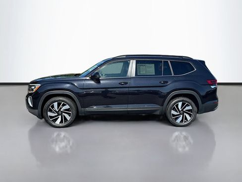 Used 2025 Volkswagen Atlas SE AWD/4WD image 4