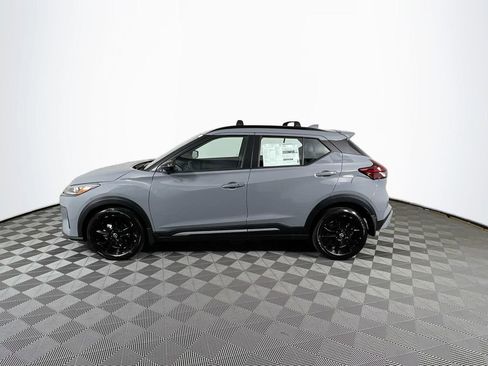 Used 2024 Nissan Kicks SR w/ SR Premium Package image 4