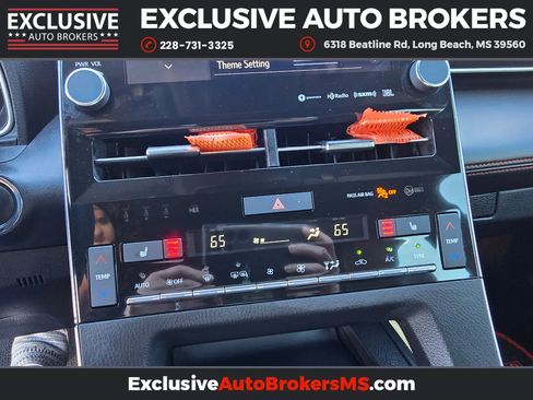 Used 2021 Toyota Avalon TRD image 31