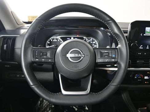 Used 2024 Nissan Pathfinder SL w/ SL Premium Package AWD/4WD image 37