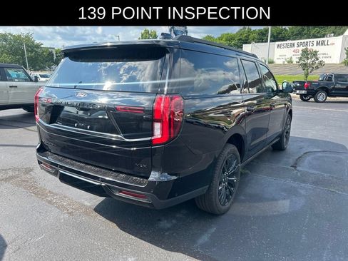 Used 2025 Ford Expedition Max Platinum w/ Stealth Appearance Package AWD/4WD image 5