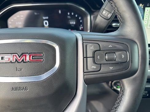 Used 2025 GMC Sierra 1500 SLT image 18