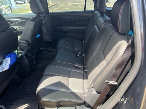 Used 2022 Honda Passport TrailSport image 10