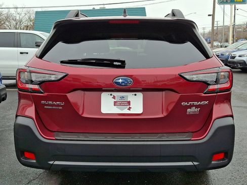 Certified 2025 Subaru Outback Premium image 5