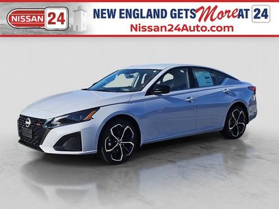 New 2025 Nissan Altima 2.5 SR