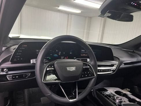 Certified 2024 Cadillac Lyriq Tech AWD/4WD image 16