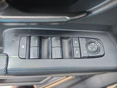 Used 2024 Toyota Tacoma SR5 RWD image 28