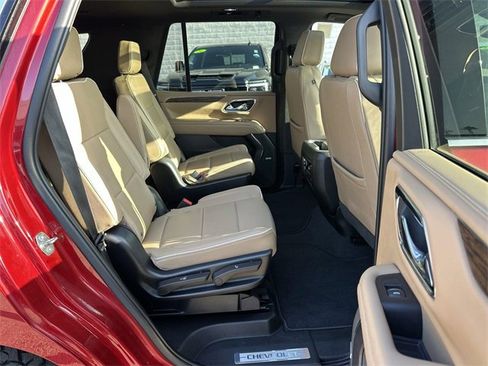 Used 2023 Chevrolet Tahoe Premier w/ Premium Package image 27
