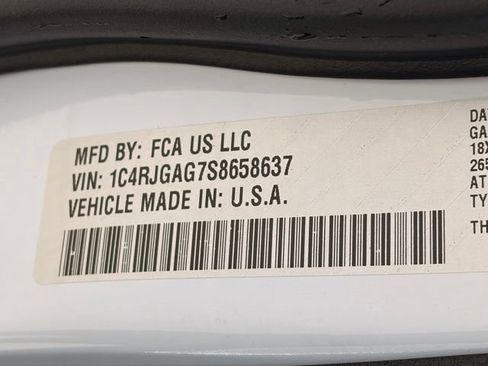 Certified 2025 Jeep Grand Cherokee Altitude RWD image 20