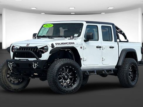 Used 2023 Jeep Gladiator Rubicon AWD/4WD image 2