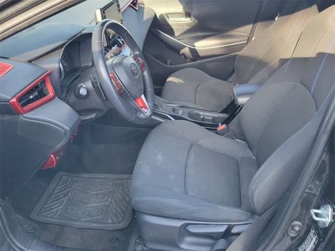 Used 2021 Toyota Corolla SE image 3