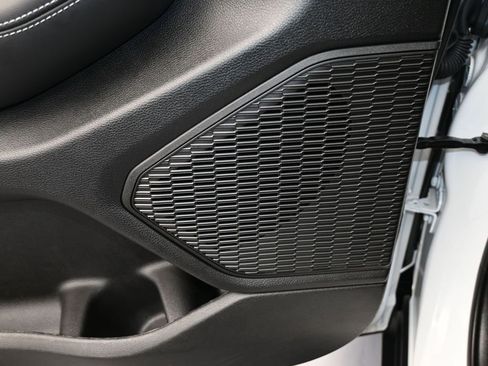 Used 2024 Jeep Grand Cherokee L Laredo image 23