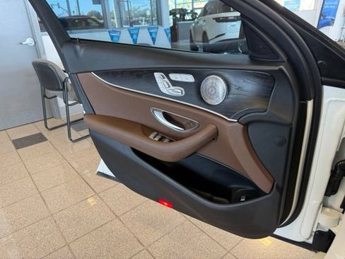 Used 2017 Mercedes-Benz E 300 image 20