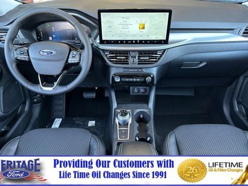 New 2025 Ford Escape SE image 13