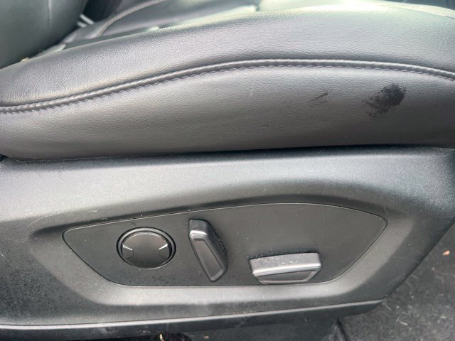 Used 2023 Ford Explorer XLT w/ Equipment Group 202A AWD/4WD image 12