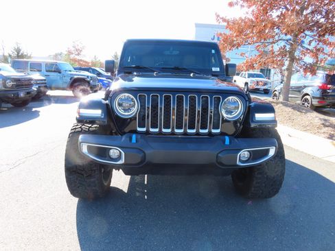 Used 2023 Jeep Wrangler Unlimited Sahara w/ Cold Weather Group image 2