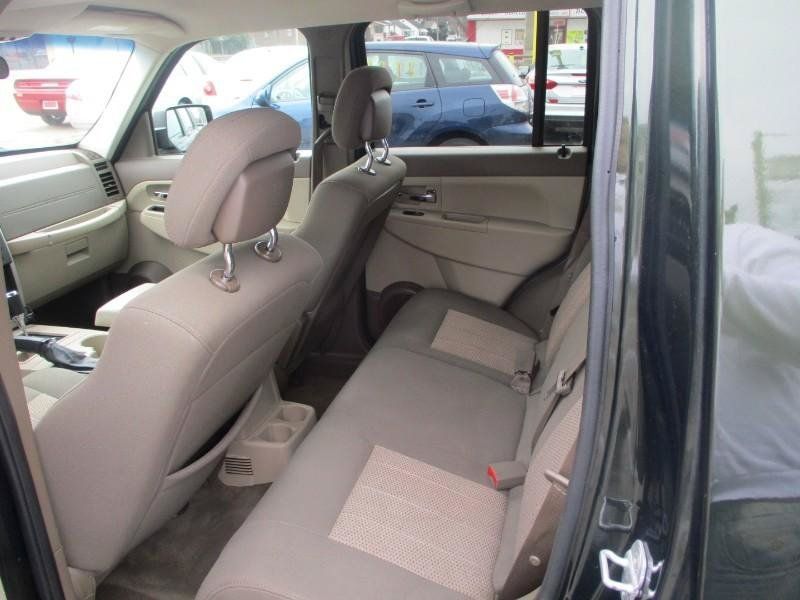 Used 2011 Jeep Liberty Sport w/ Popular Equipment Group AWD/4WD image 9
