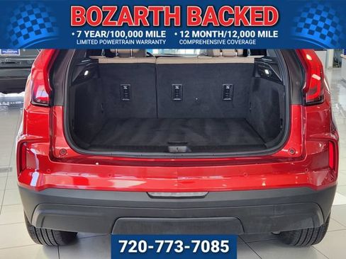 Used 2024 Cadillac XT4 Luxury w/ Cold Weather Package AWD/4WD image 14
