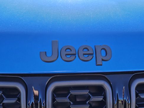 New 2026 Jeep Compass Latitude image 3
