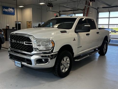Used 2024 RAM 2500 Big Horn w/ Off Road Package image 6