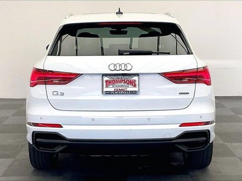 Used 2024 Audi Q3 2.0T Premium AWD/4WD image 3