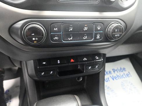 Used 2016 Chevrolet Colorado Z71 image 30