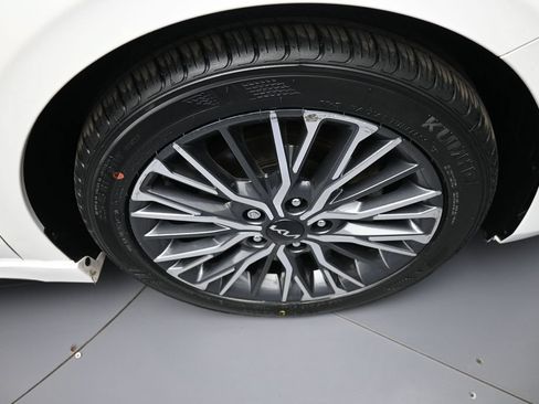 Certified 2023 Kia Forte GT-Line w/ GT-Line Premium Package FWD image 13