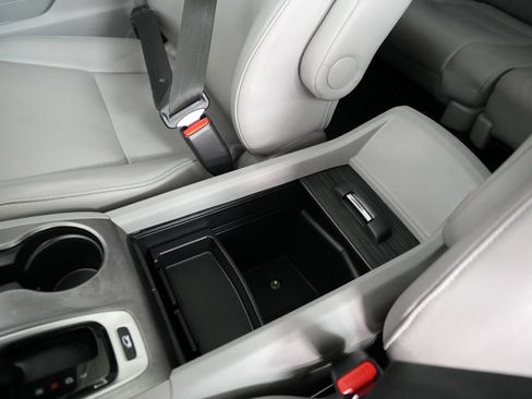 Used 2018 Honda Pilot EX-L image 31