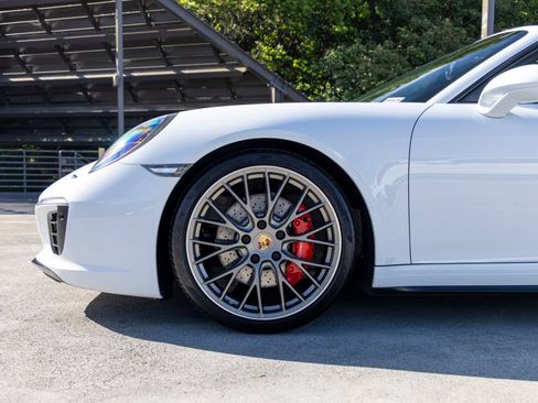 Used 2017 Porsche 911 Carrera 4S AWD/4WD image 13
