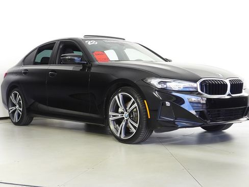 Certified 2023 BMW 330i Sedan RWD image 4
