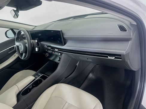 Certified 2025 Hyundai Sonata SEL image 29