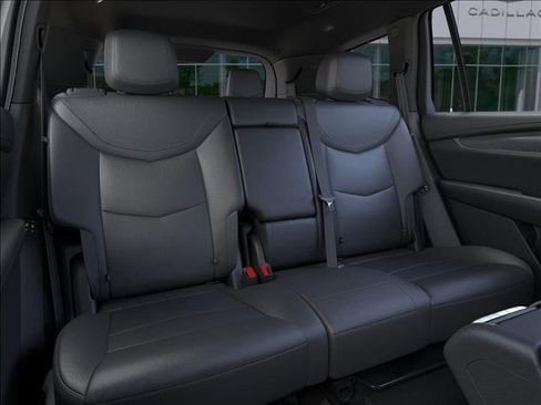 New 2025 Cadillac XT6 Luxury image 17